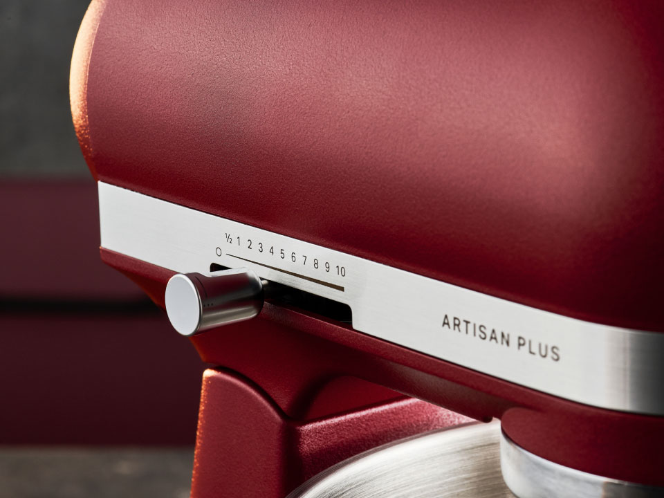 KitchenAid Artisan Plus nový robot 2026 s osvětlením a poloviční rychlostí_2